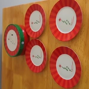 SET OF 4 CHRISTMAS TREE DESSERT PLATES